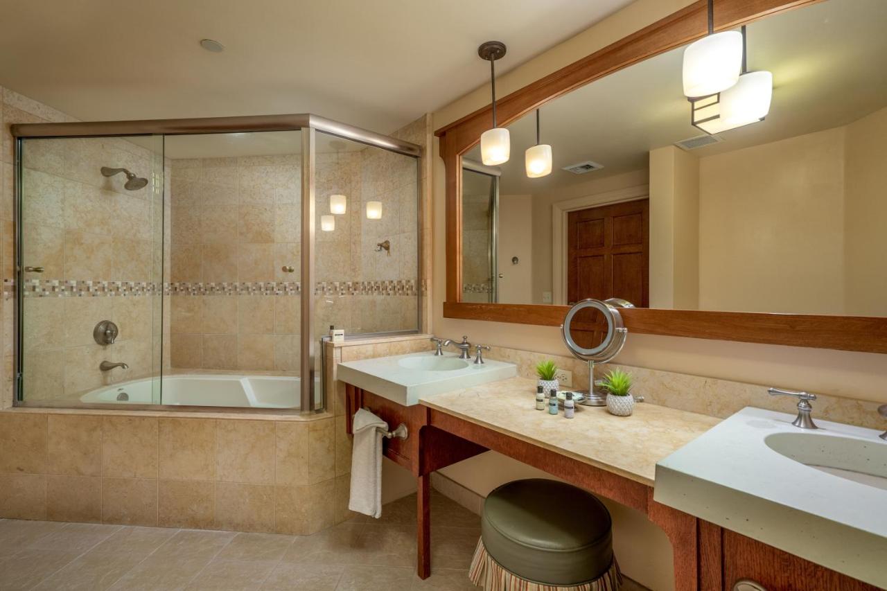Standard Deluxe at Avila Village Inn