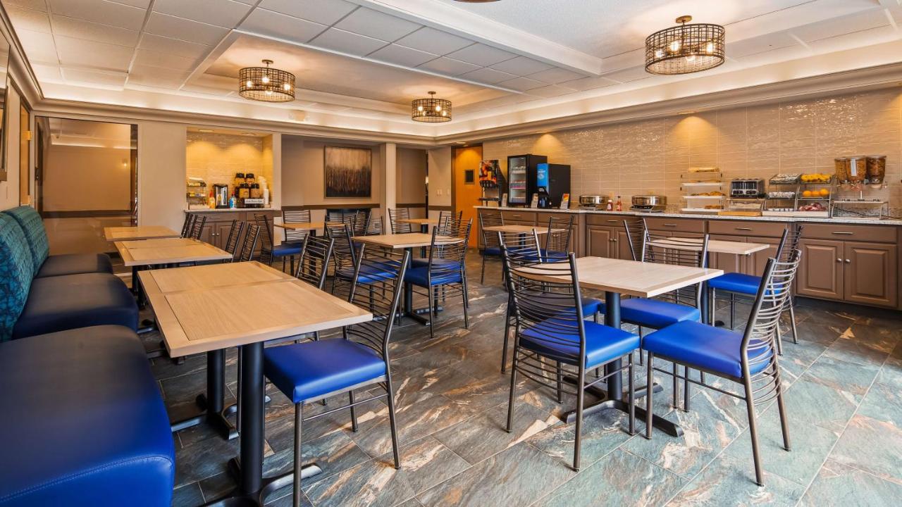 | Best Western Plus Hudson I-94