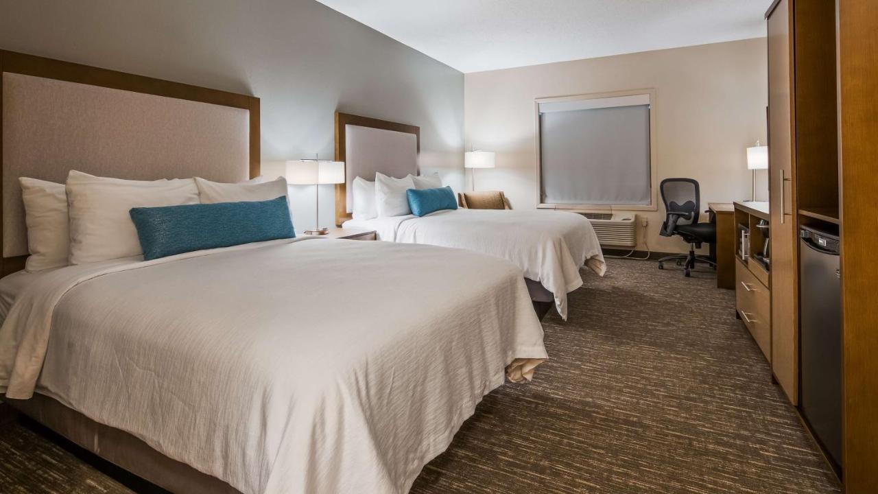 | Best Western Plus Hudson I-94