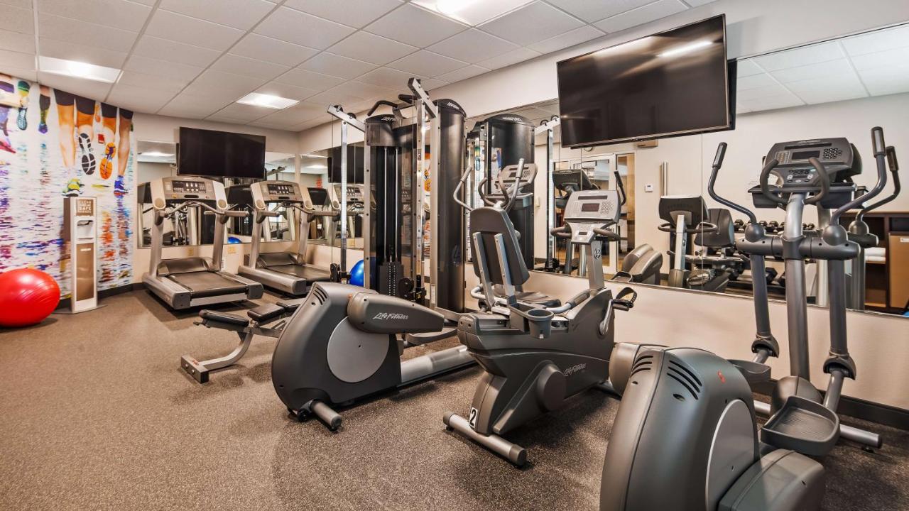 | Best Western Plus Hudson I-94