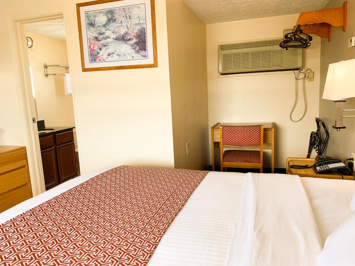  | Sandusky Inn