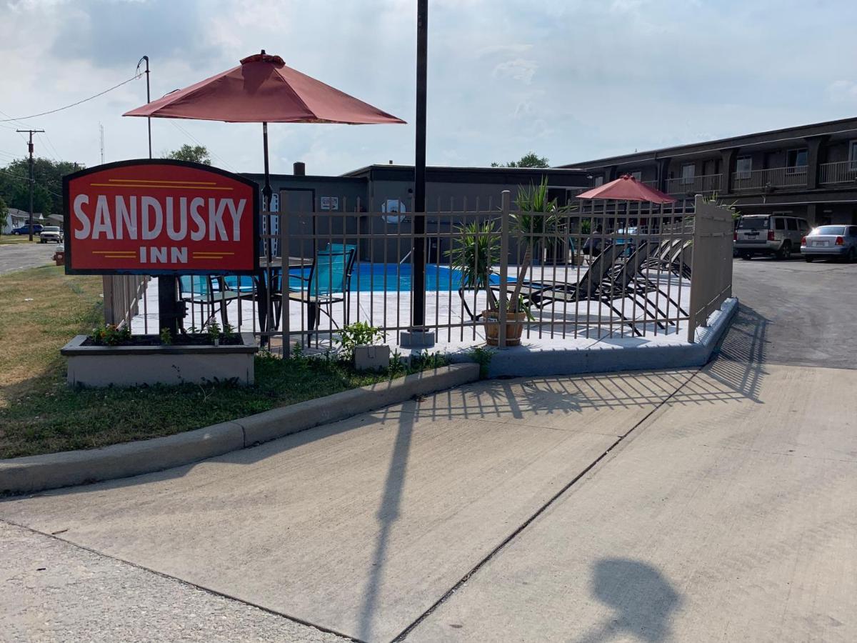  | Sandusky Inn