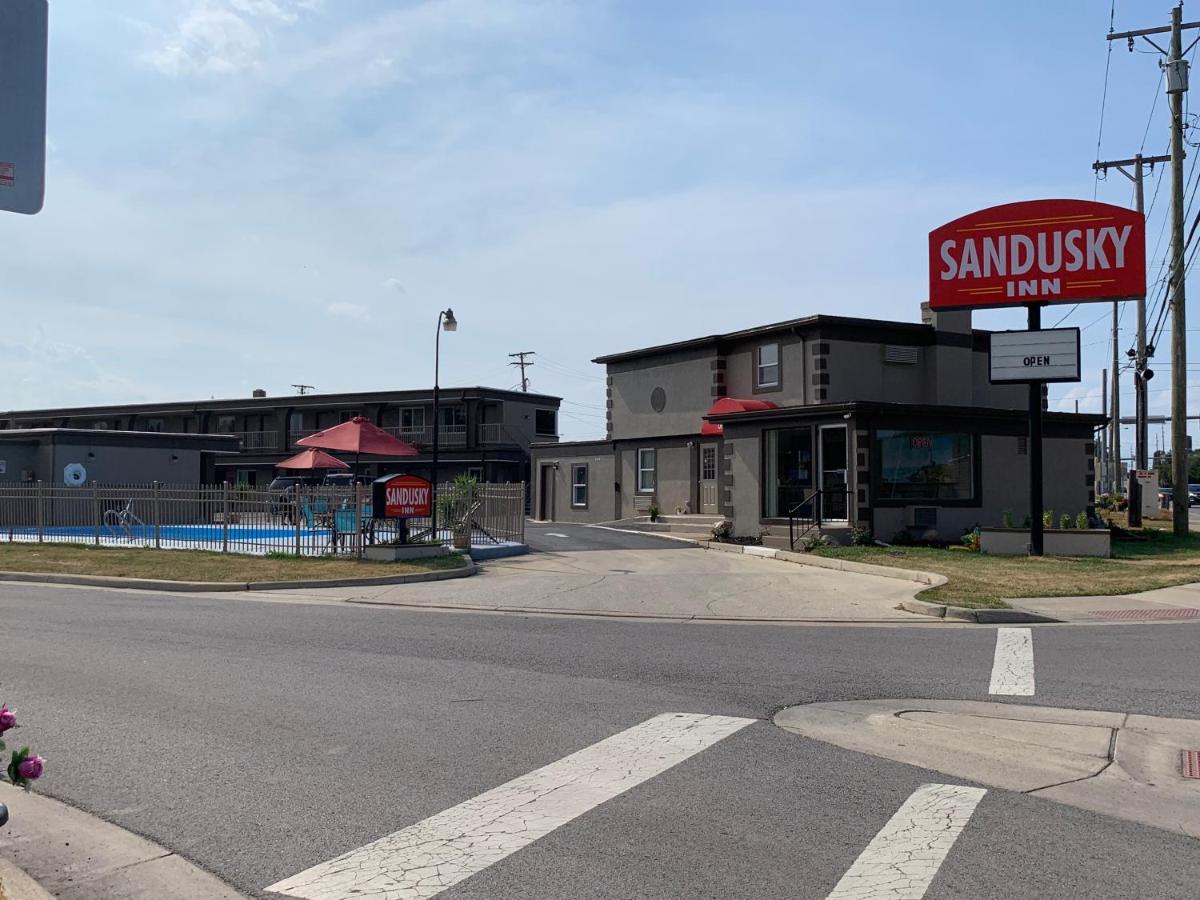  | Sandusky Inn