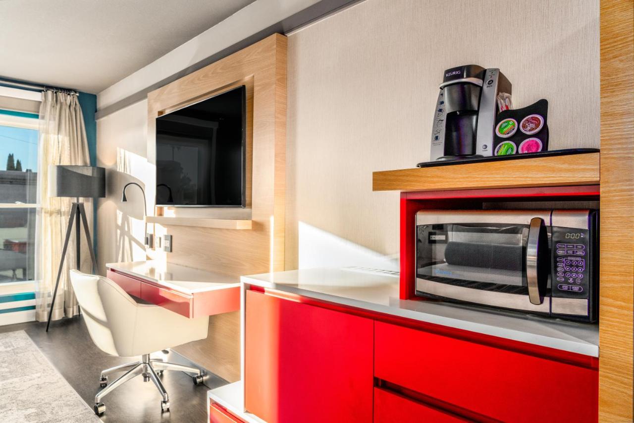 Standard Double Room with Two Queen Beds at Century Park Hotel