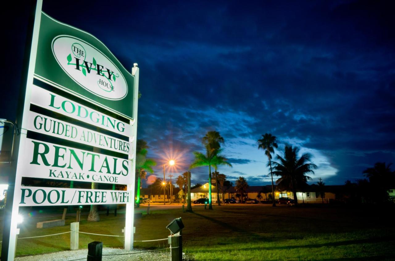 | Ivey House Everglades Adventures Hotel