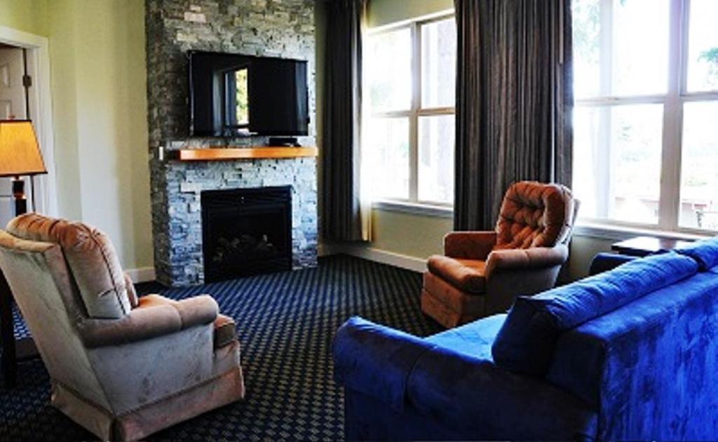 | Anacortes Ship Harbor Inn
