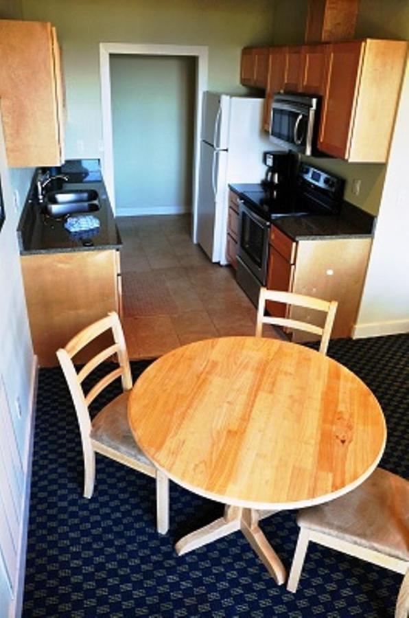 | Anacortes Ship Harbor Inn