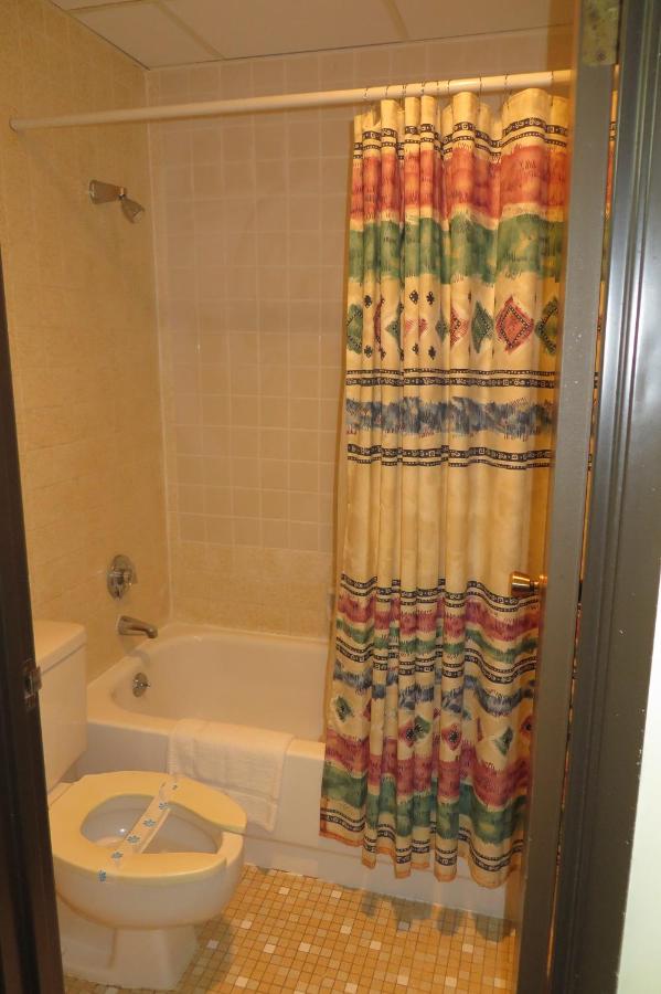 Queen Room with Two Queen Beds at Grand Inn Fargo