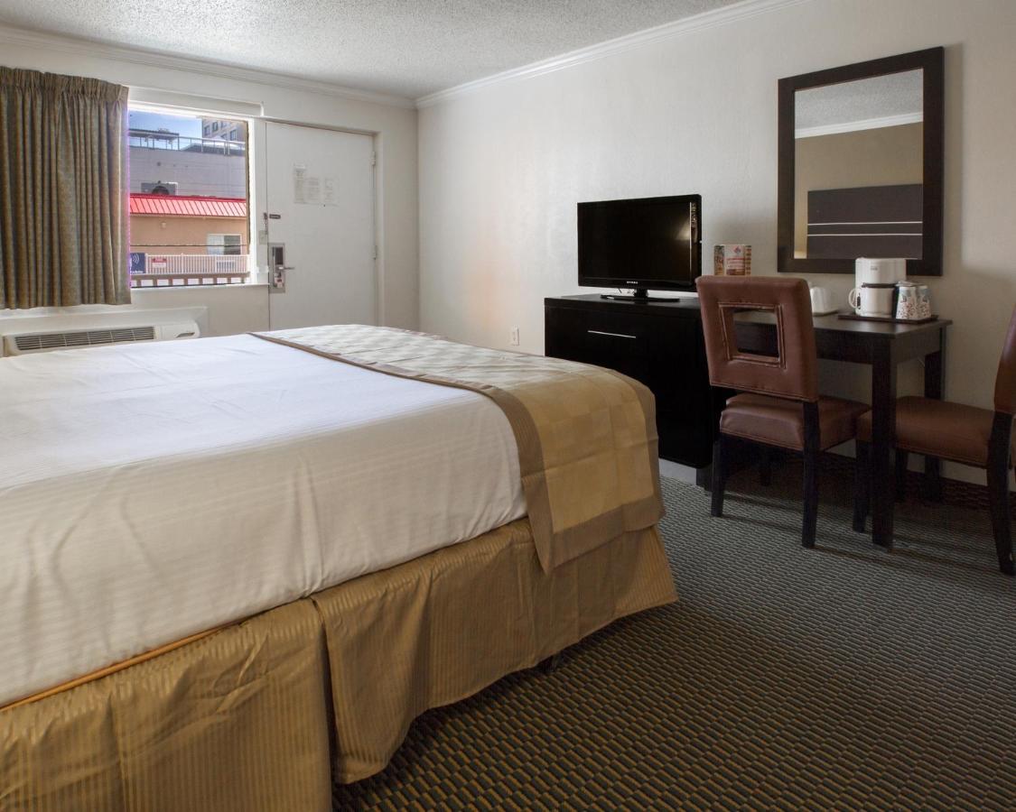 Small Double Room at AC Lodge by Beach and Boardwalk