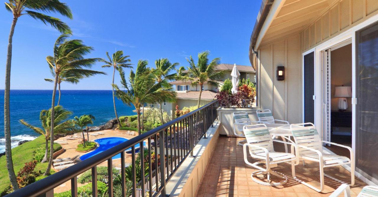 | Whalers Cove in Poipu