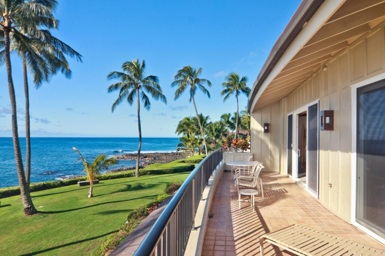 | Whalers Cove in Poipu