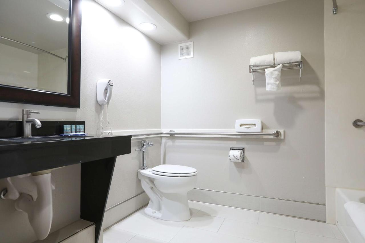  | Best Western Lanai Garden Inn & Suites