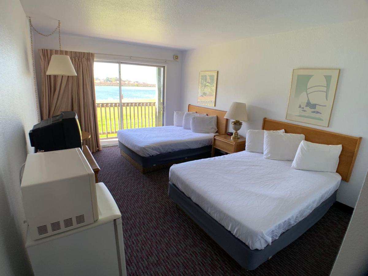 Standard Double Room at Jot's Resort
