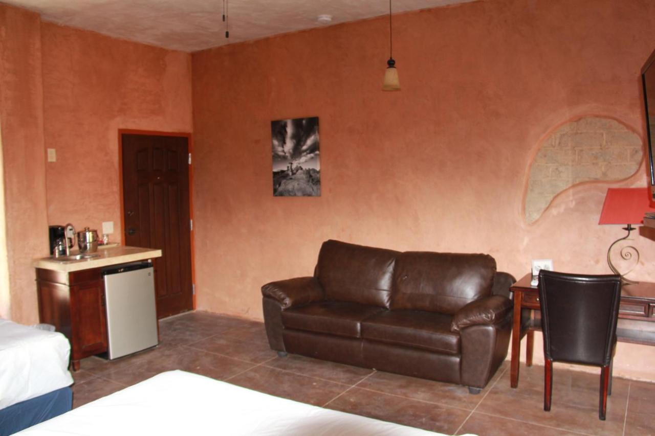 | La Posada Pintada