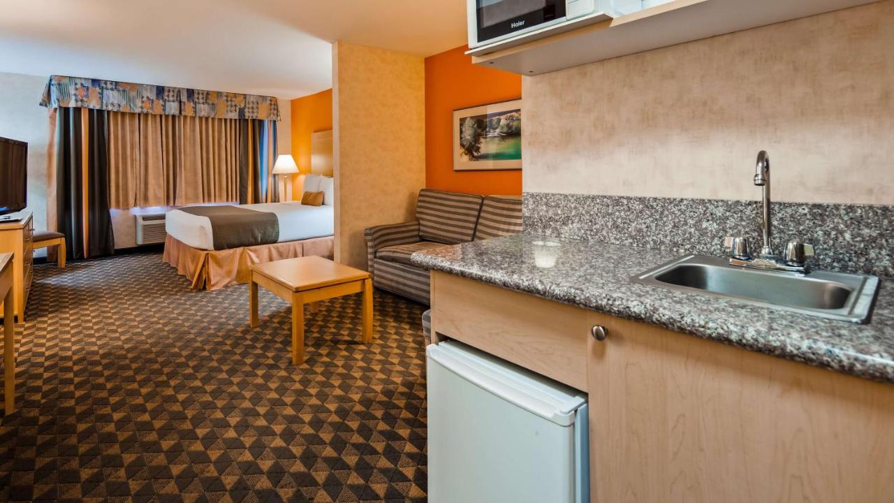  | Best Western Plus North Las Vegas Inn & Suites