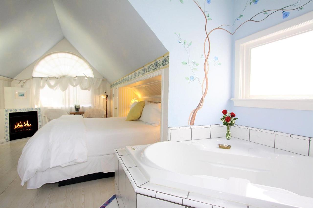 | The Napa Inn