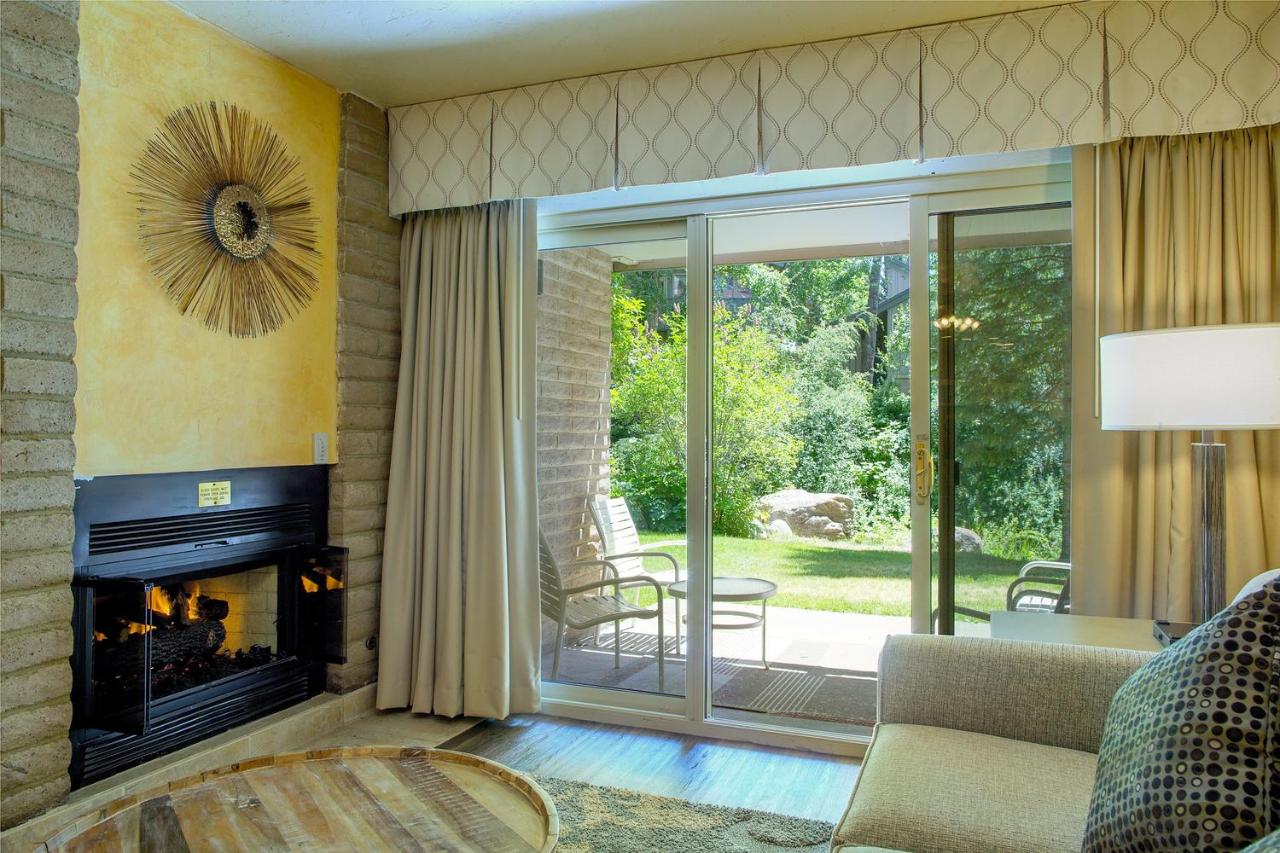 | Sandstone Creek Club Condominiums