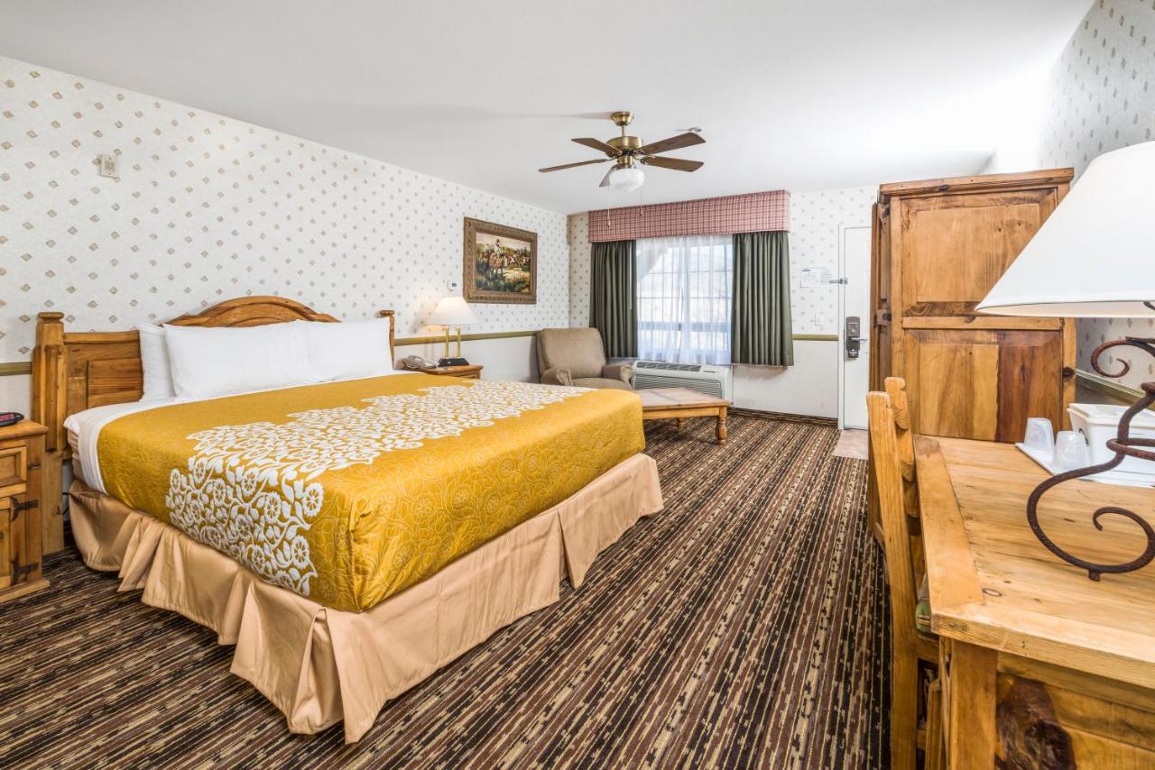 | Days Inn by Wyndham Lebec
