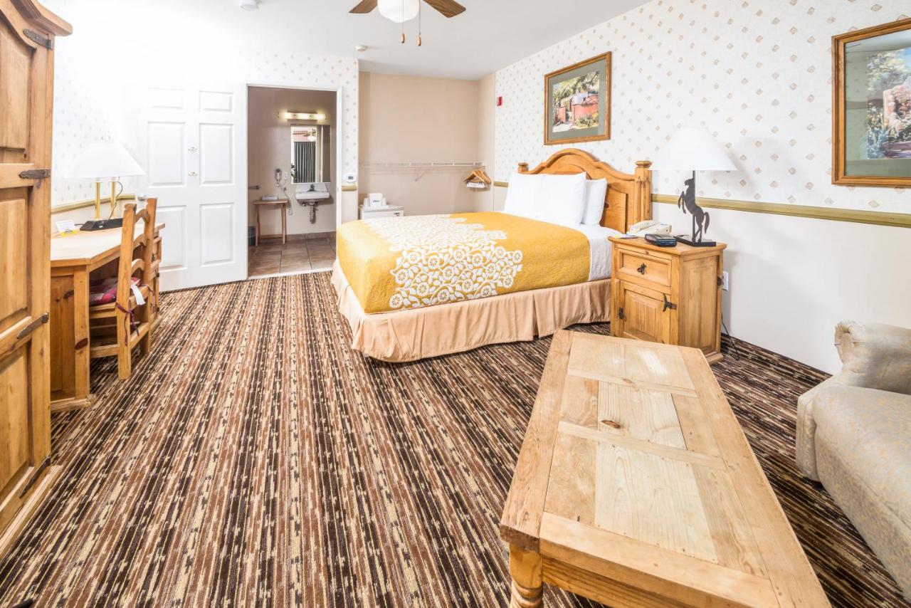 | Days Inn by Wyndham Lebec