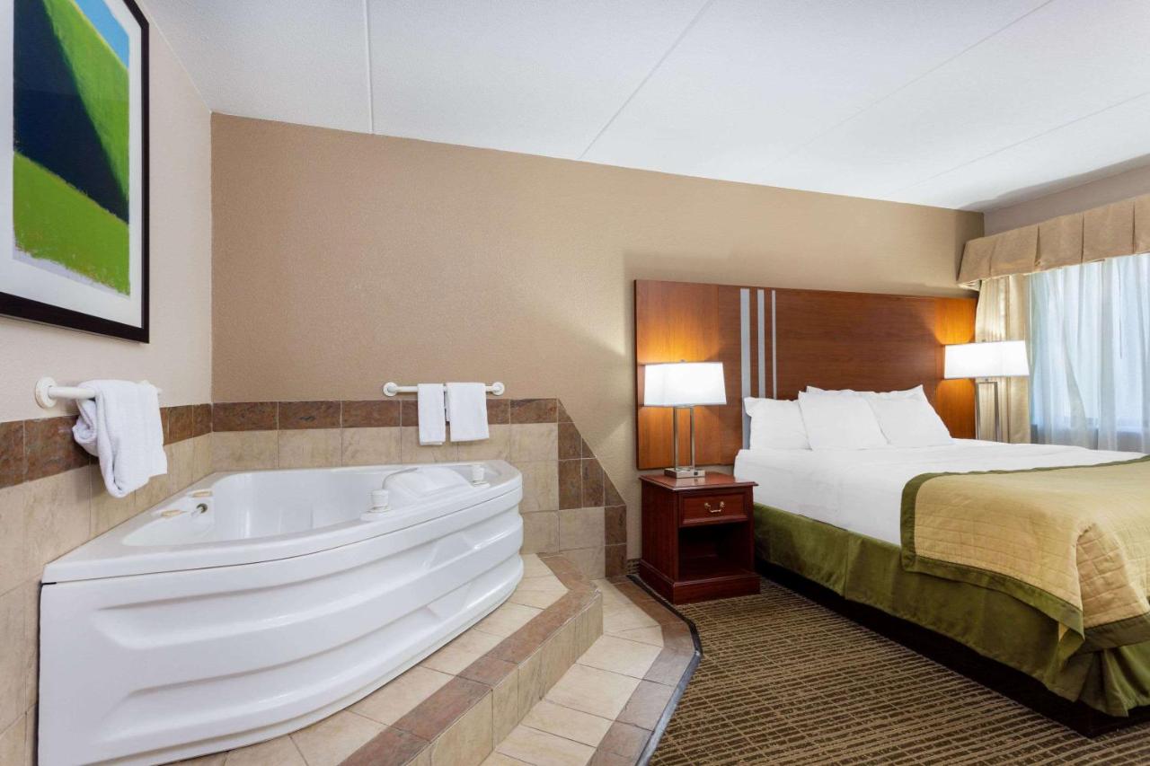King Studio Suite, Non-Smoking at Baymont by Wyndham Elkhart