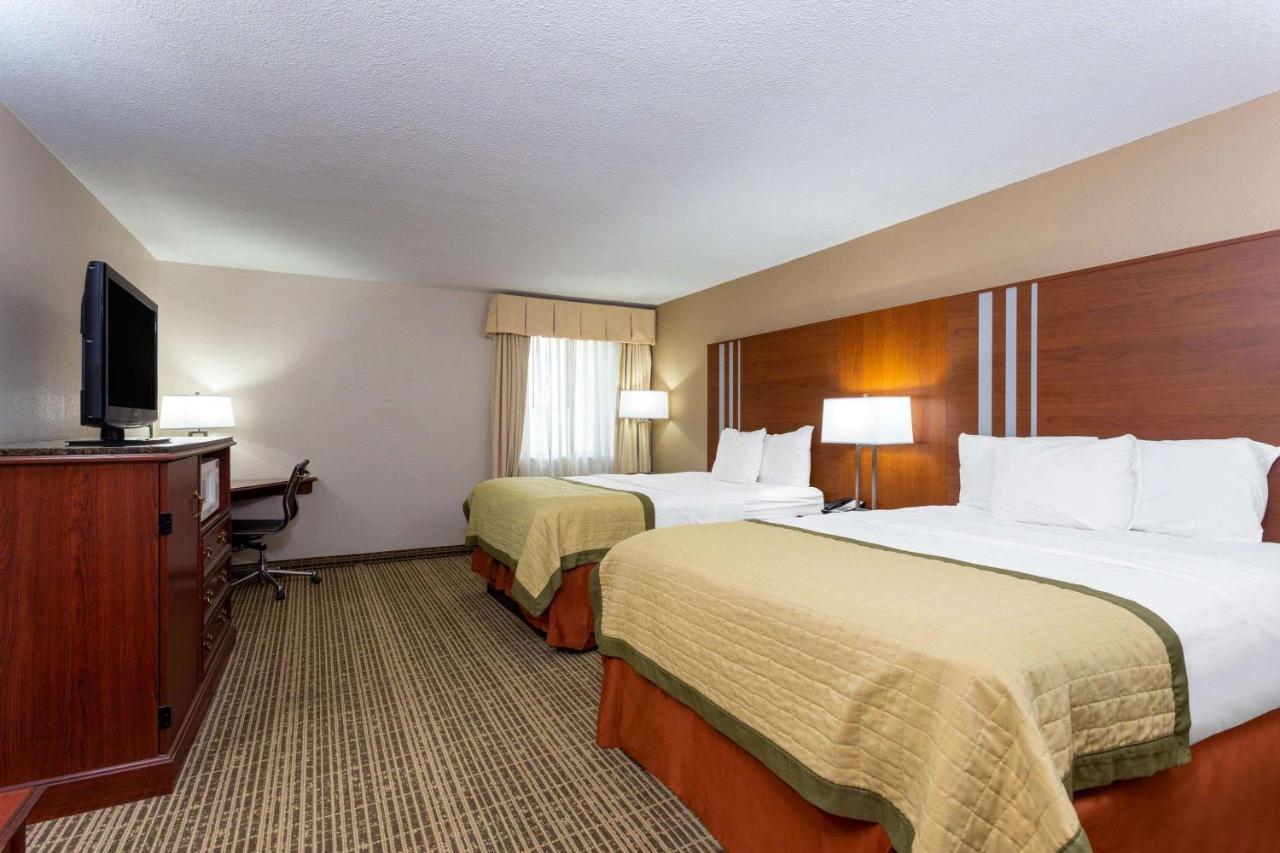 Deluxe Double Room with Two Double Beds - Disability Access - Non-Smoking at Baymont by Wyndham Elkhart