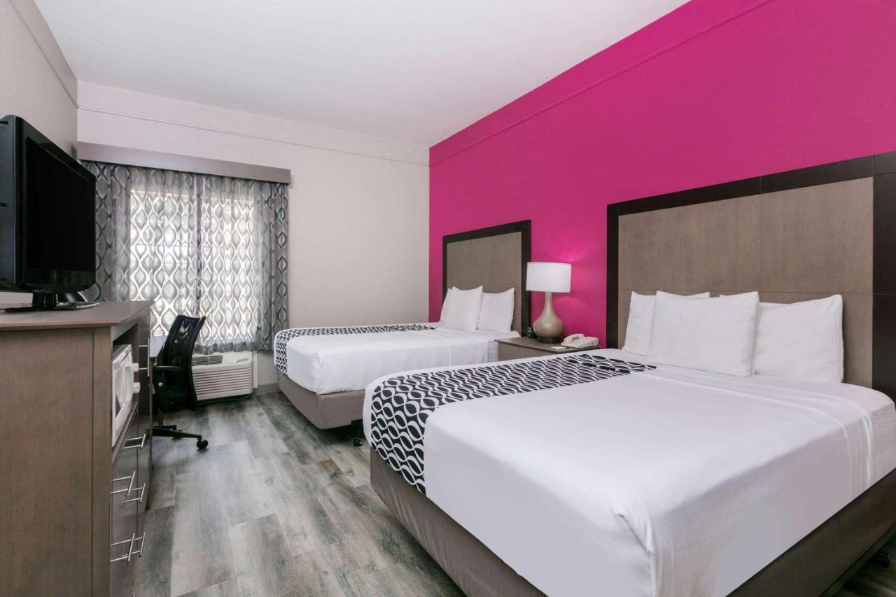 Queen Room with Two Queen Beds - Non-Smoking at La Quinta Inn & Suites by Wyndham Fredericksburg