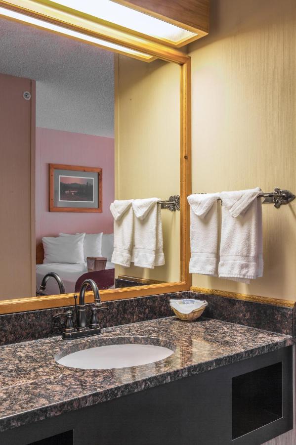 | Lodge at Palmer Gulch