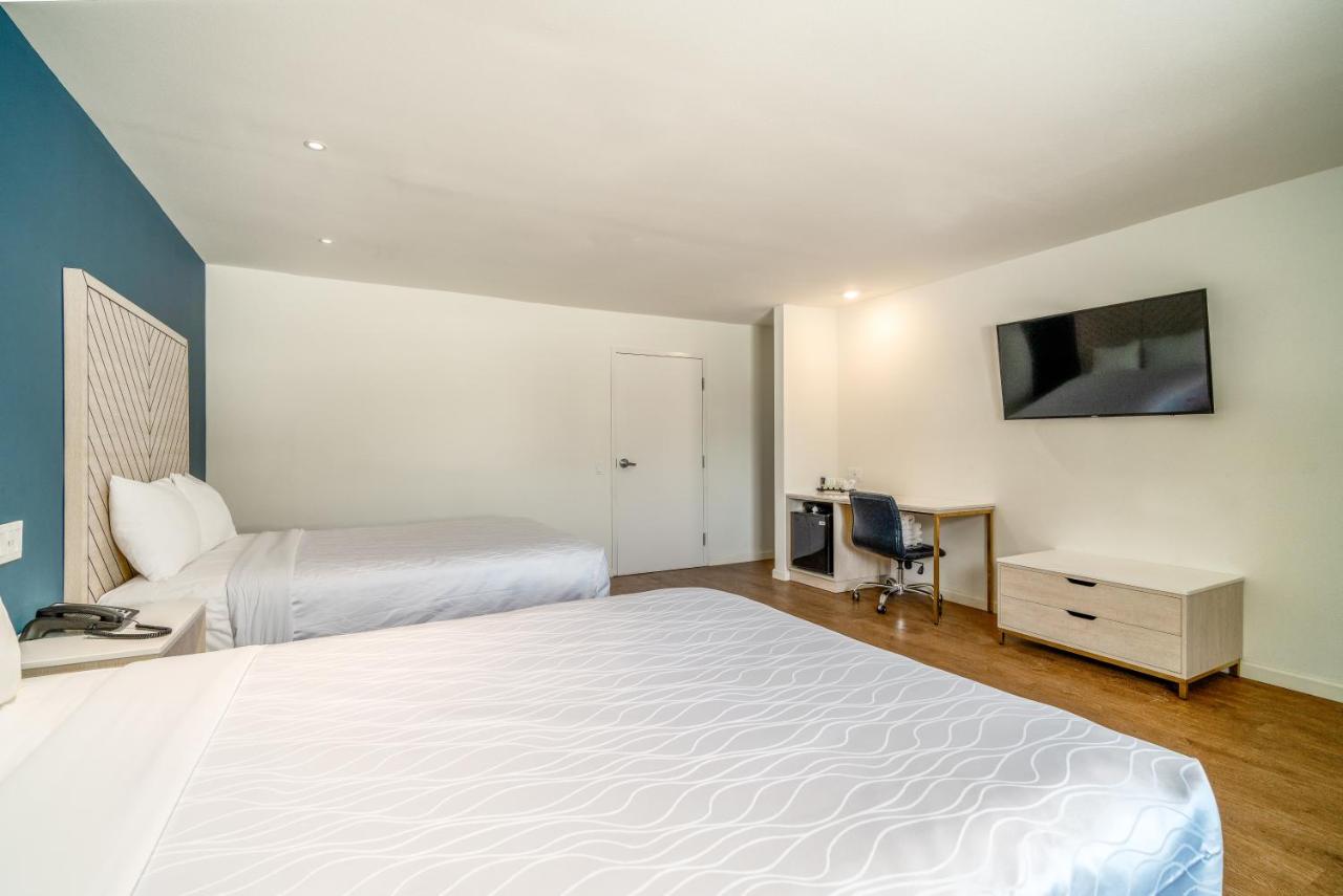 | Trend Hotel at LAX Airport