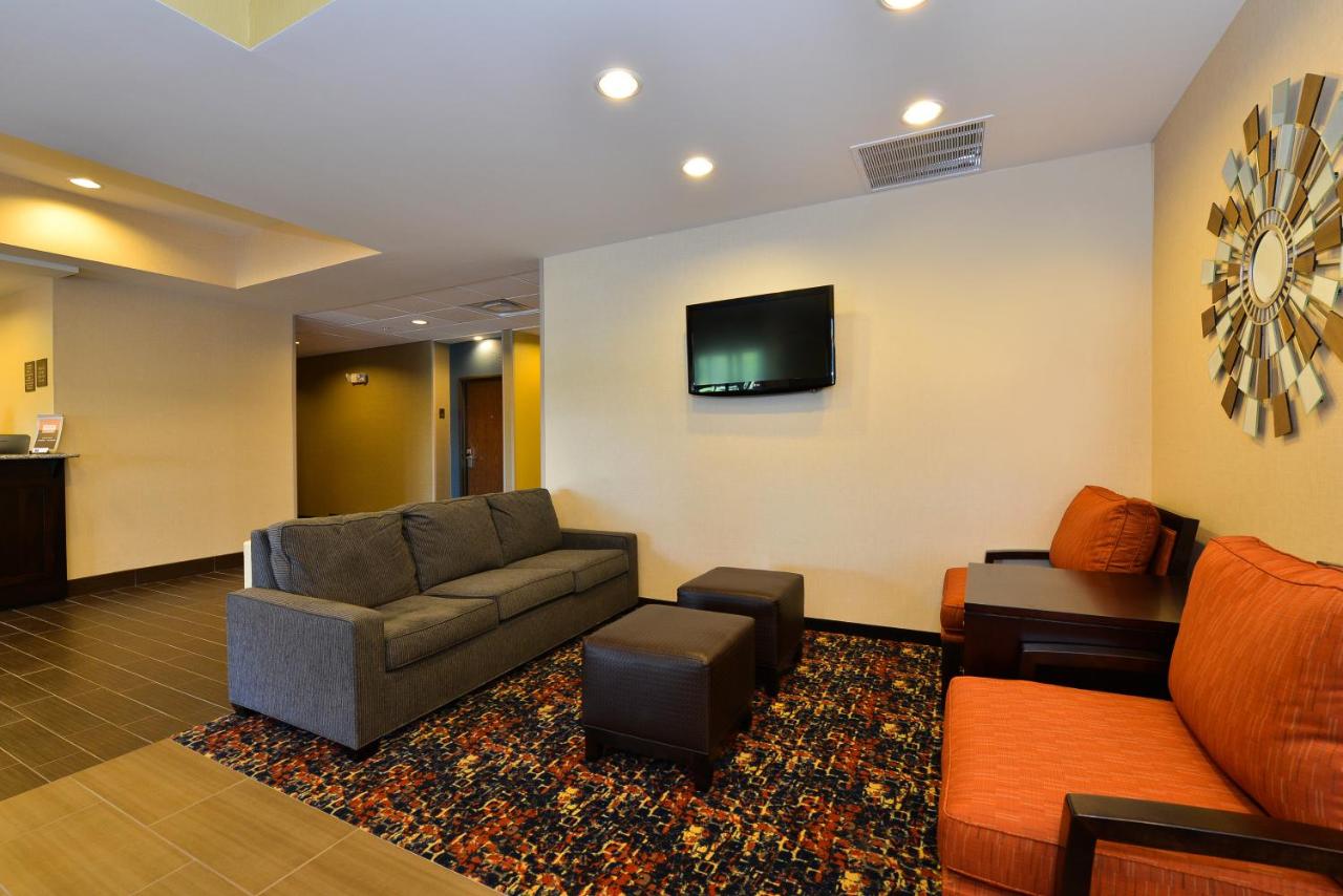  | Comfort Inn Saint Clairsville