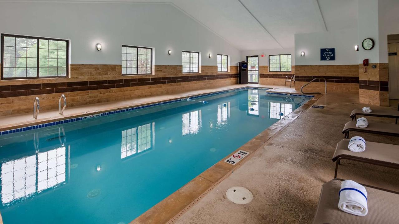 | Best Western Hampshire Inn & Suites