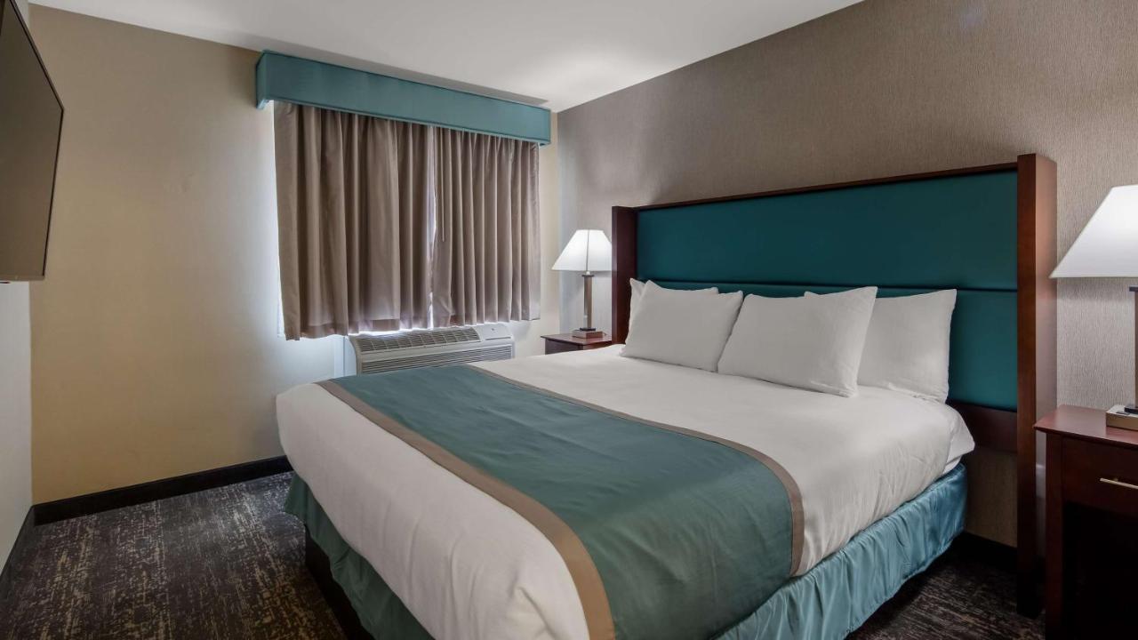 | Best Western Hampshire Inn & Suites