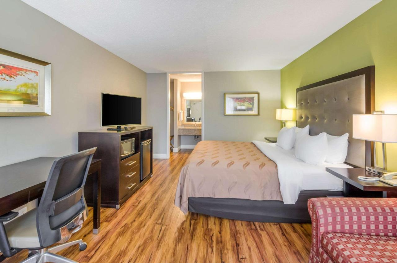 King Room - Accessible/Non-Smoking at Quality Inn Roanoke Airport