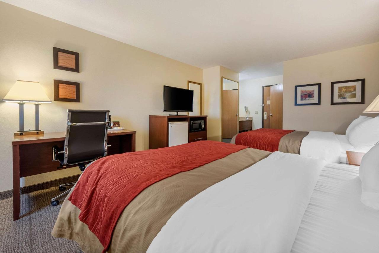 | Comfort Inn Warren I-69