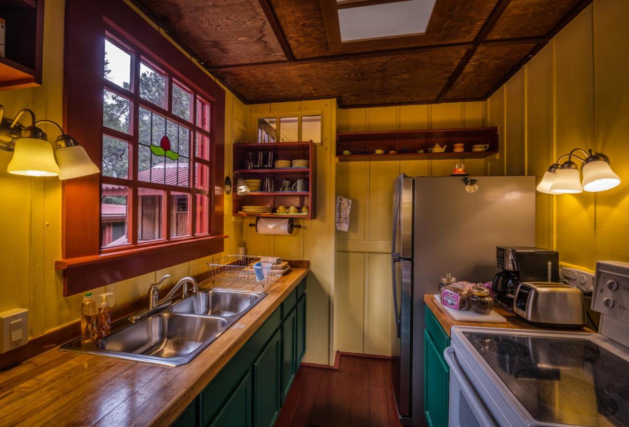 | Crater Rim Cabin