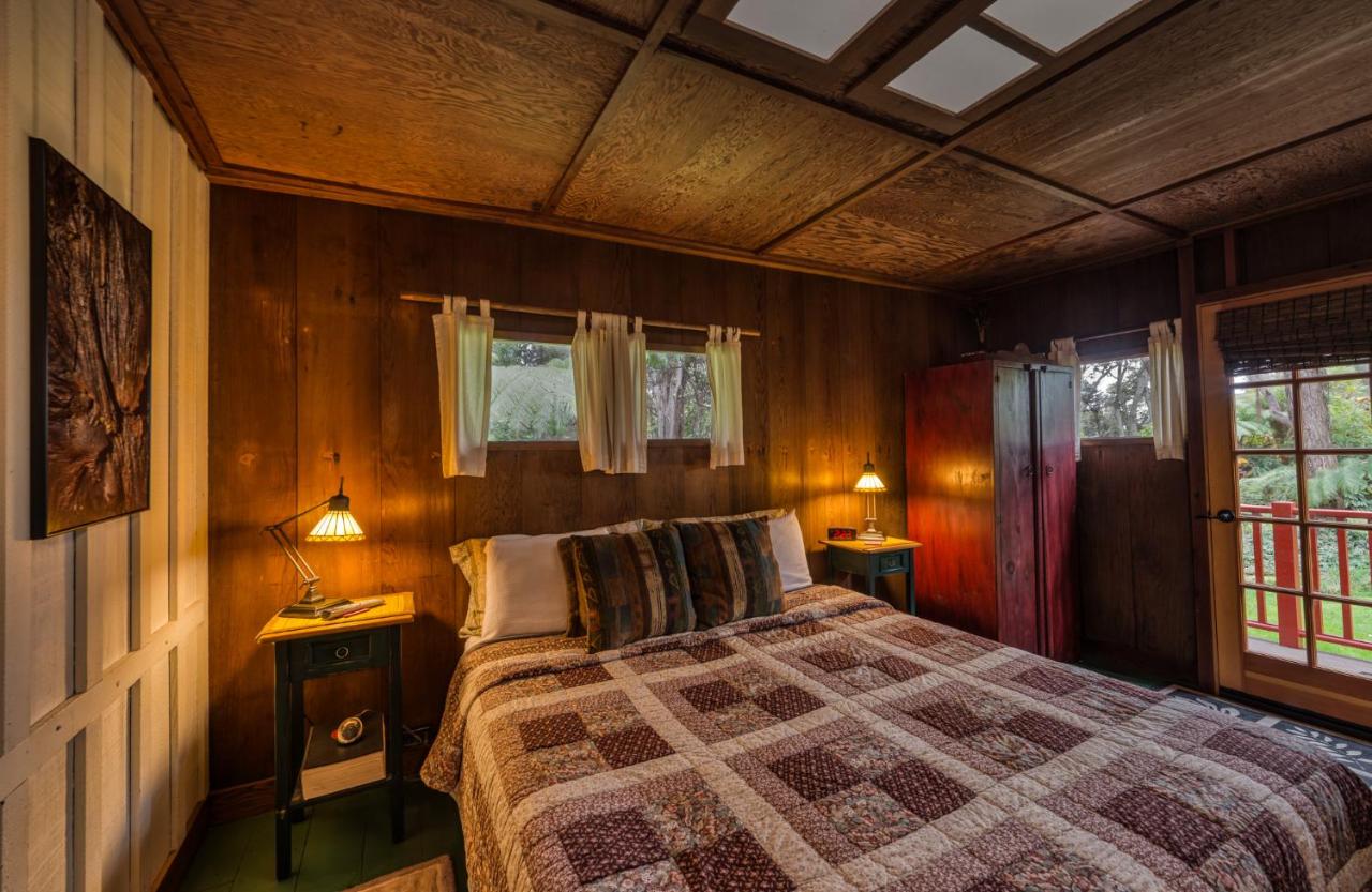 | Crater Rim Cabin