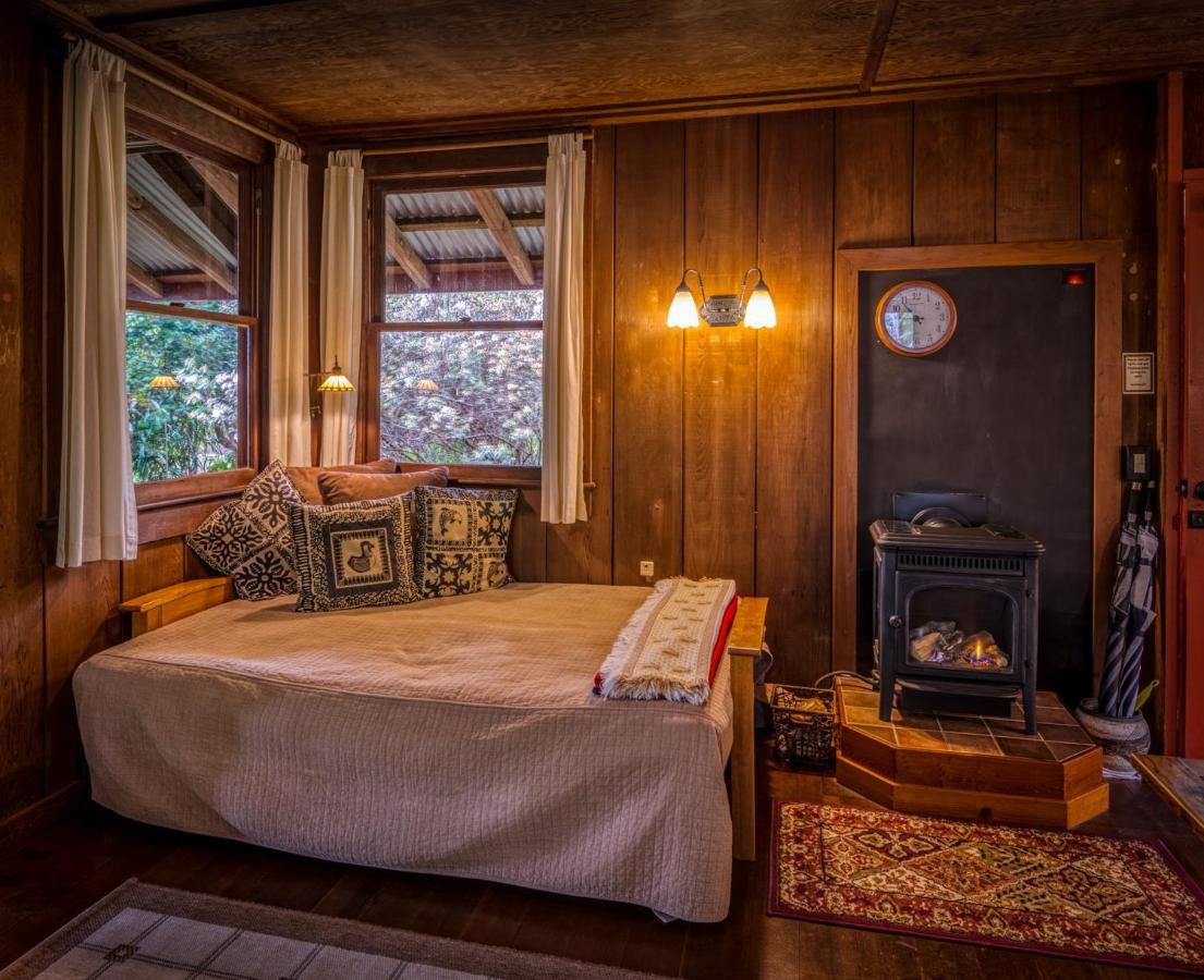 | Crater Rim Cabin
