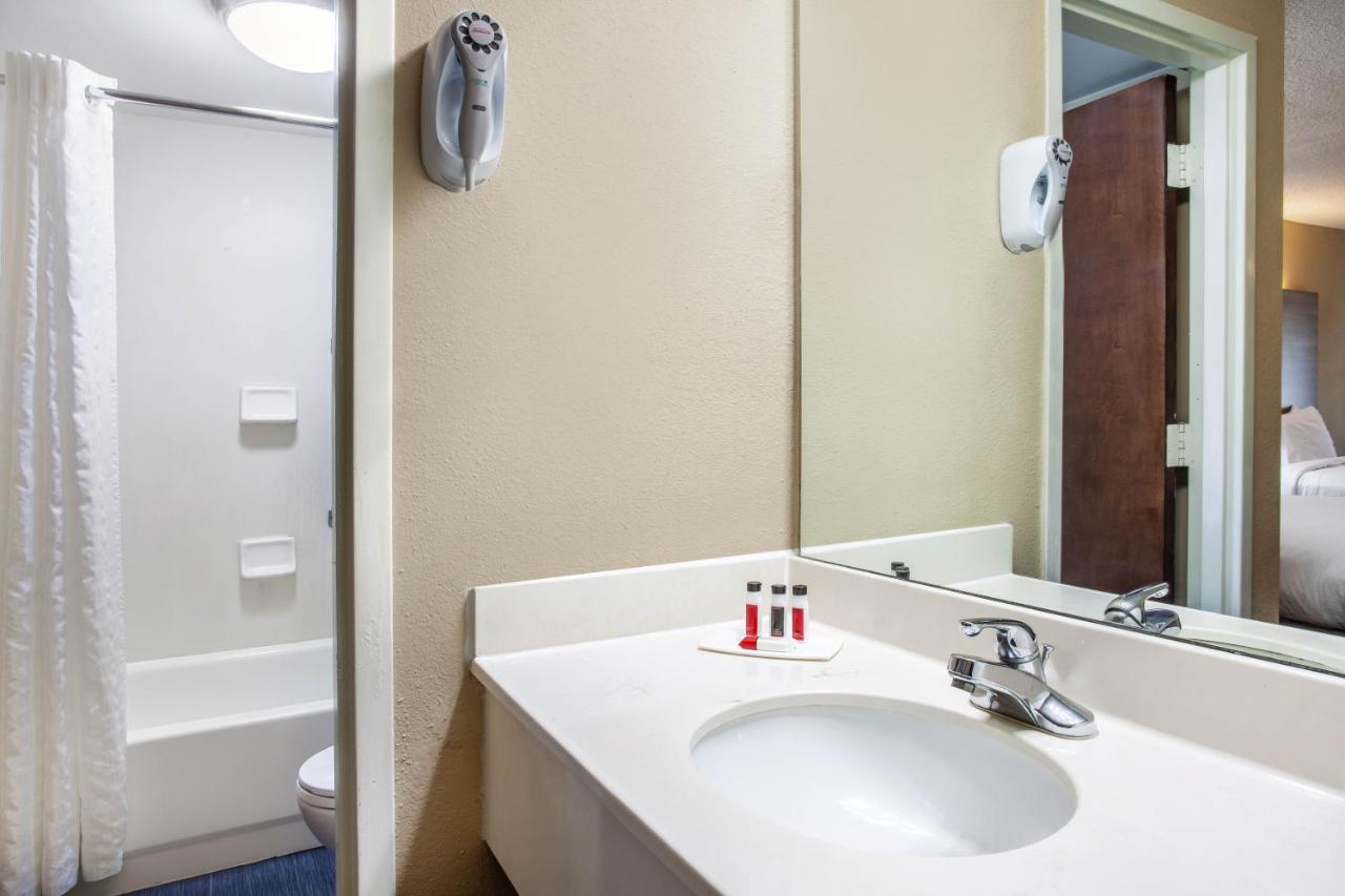 Queen Room with Two Queen Beds - Non-Smoking at Baymont by Wyndham McDonough