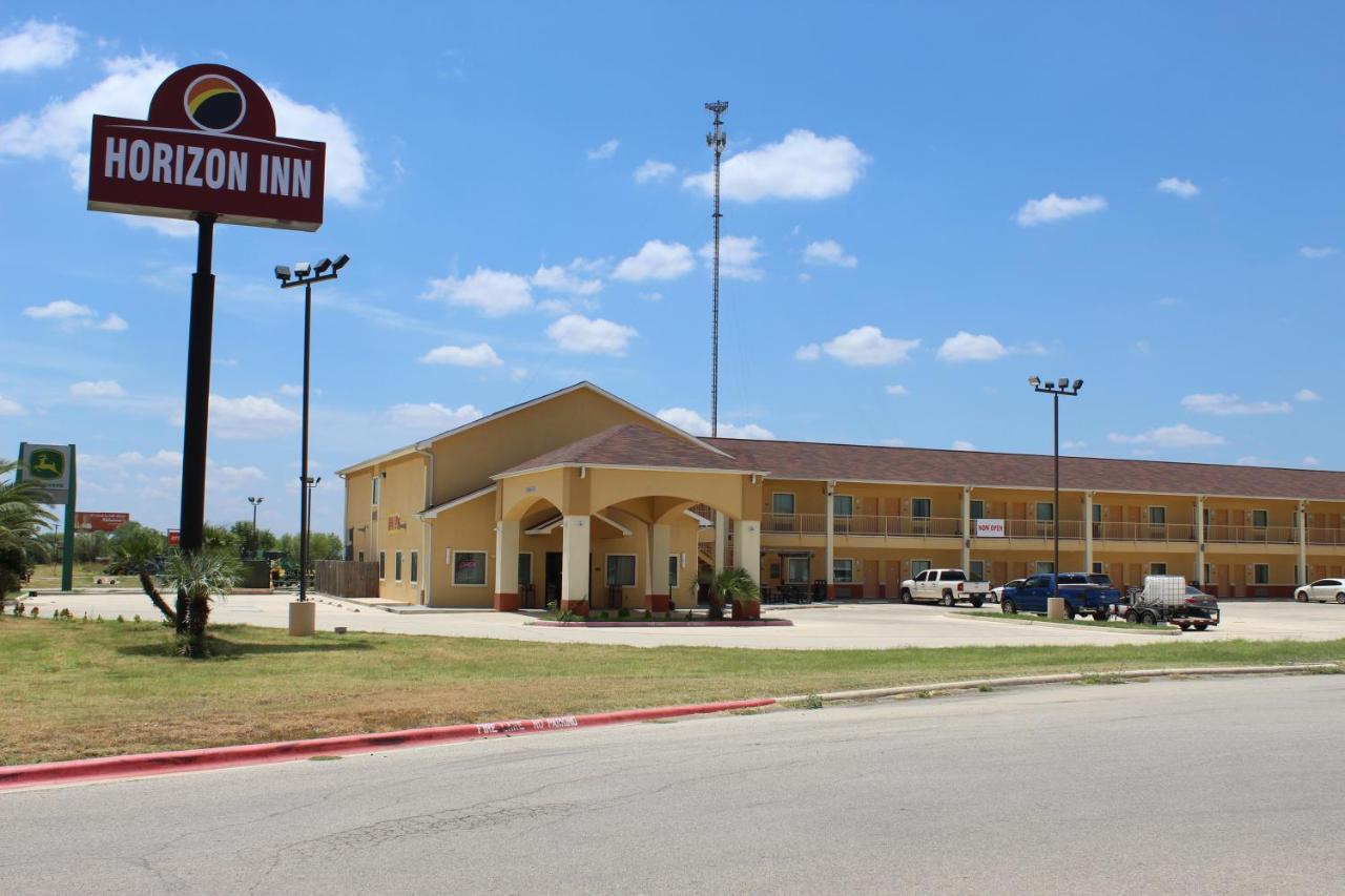 | Horizon Inn & Suites