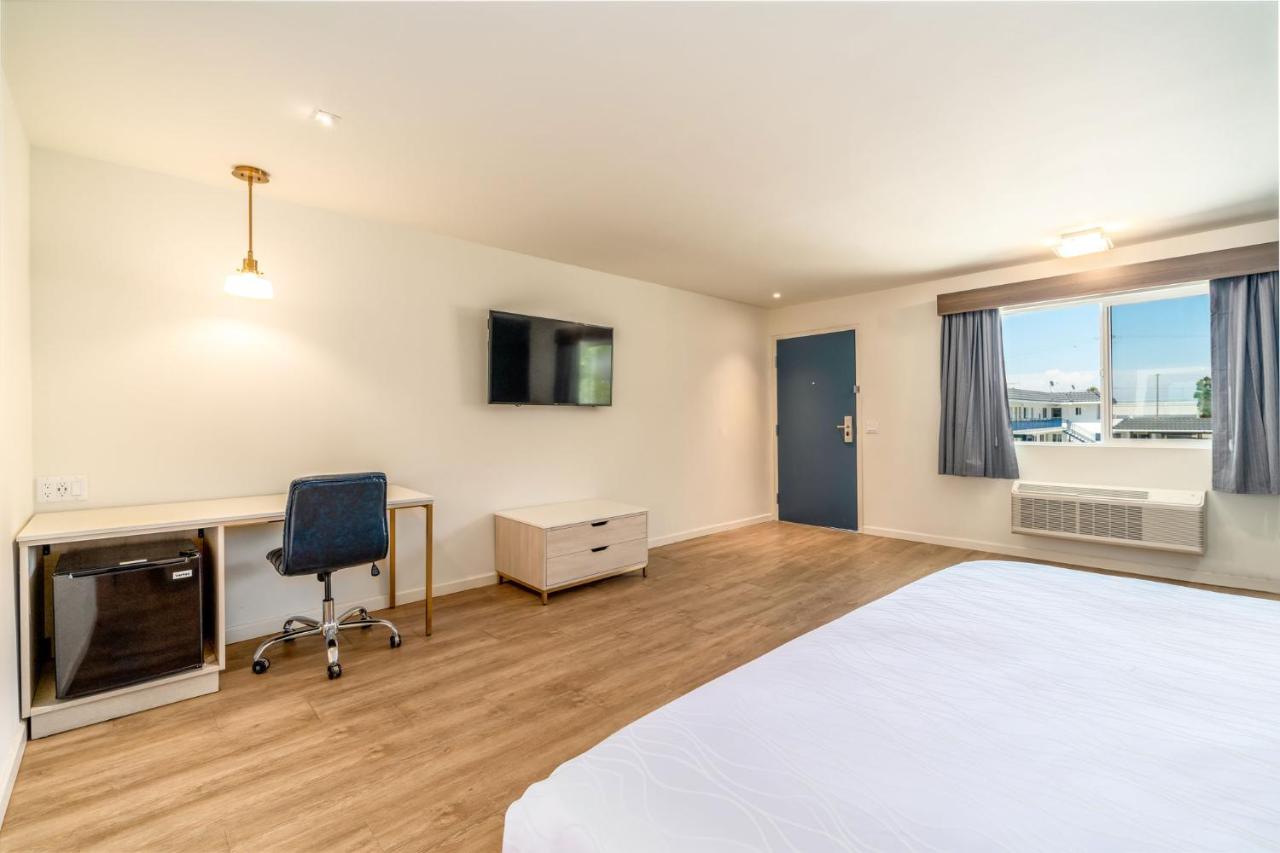  | Trend Hotel at LAX Airport
