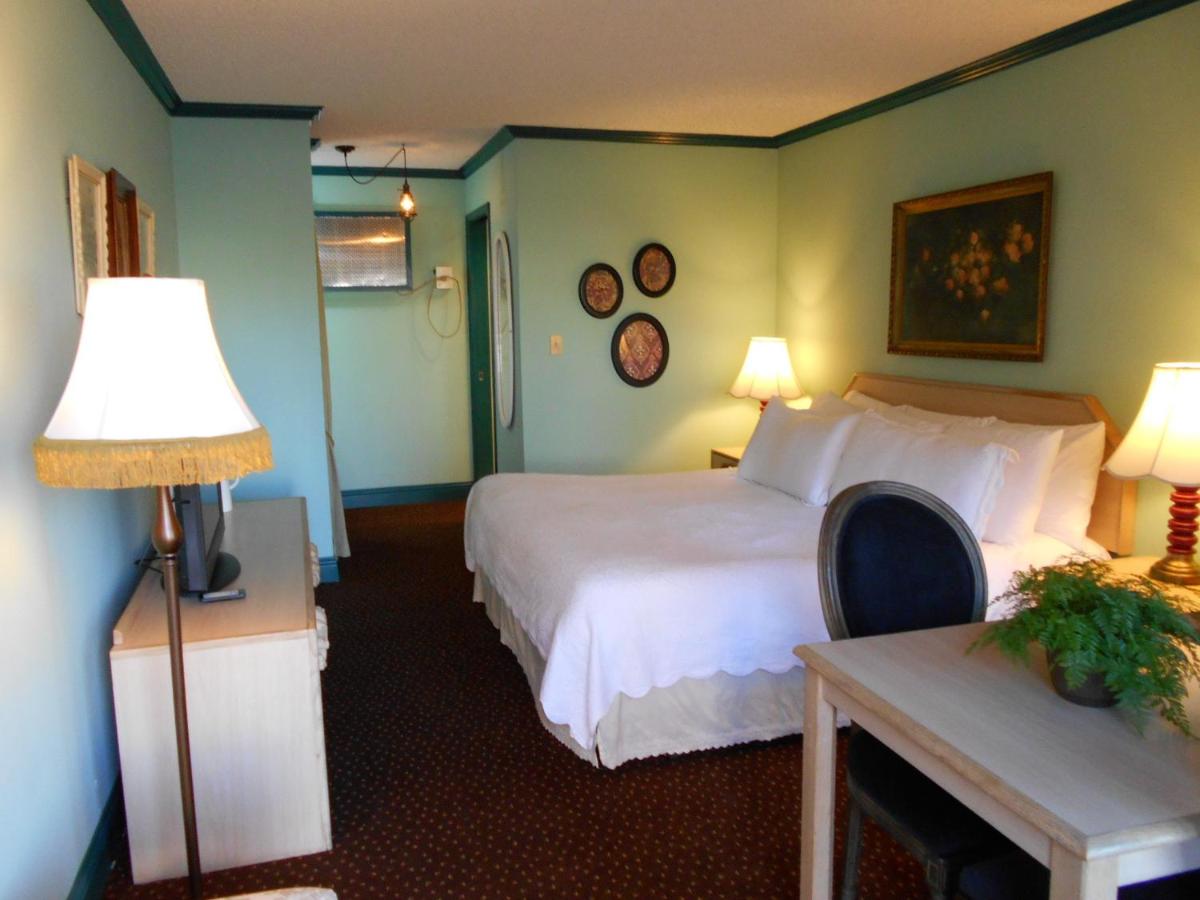  | Victorian Inn