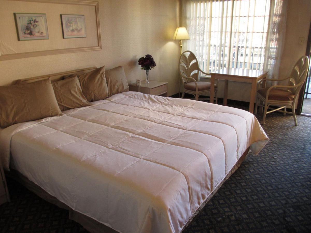  | Victorian Inn