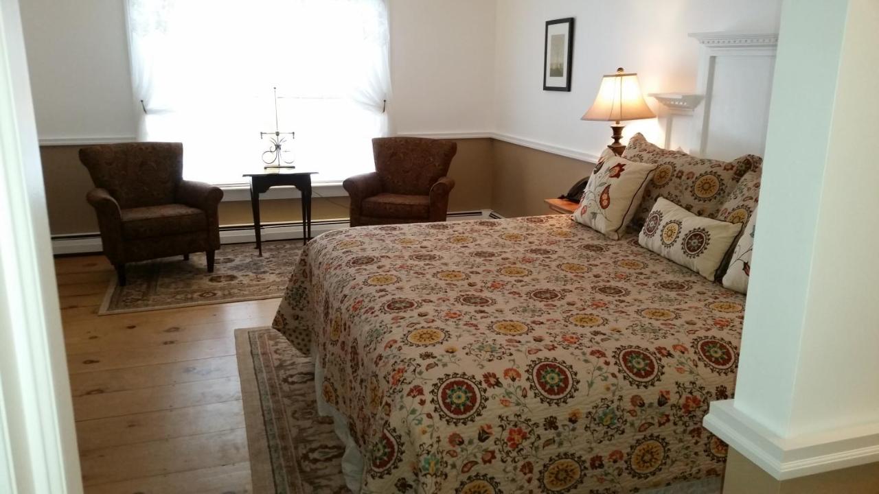 Deluxe King Room at The Quechee Inn at Marshland Farm