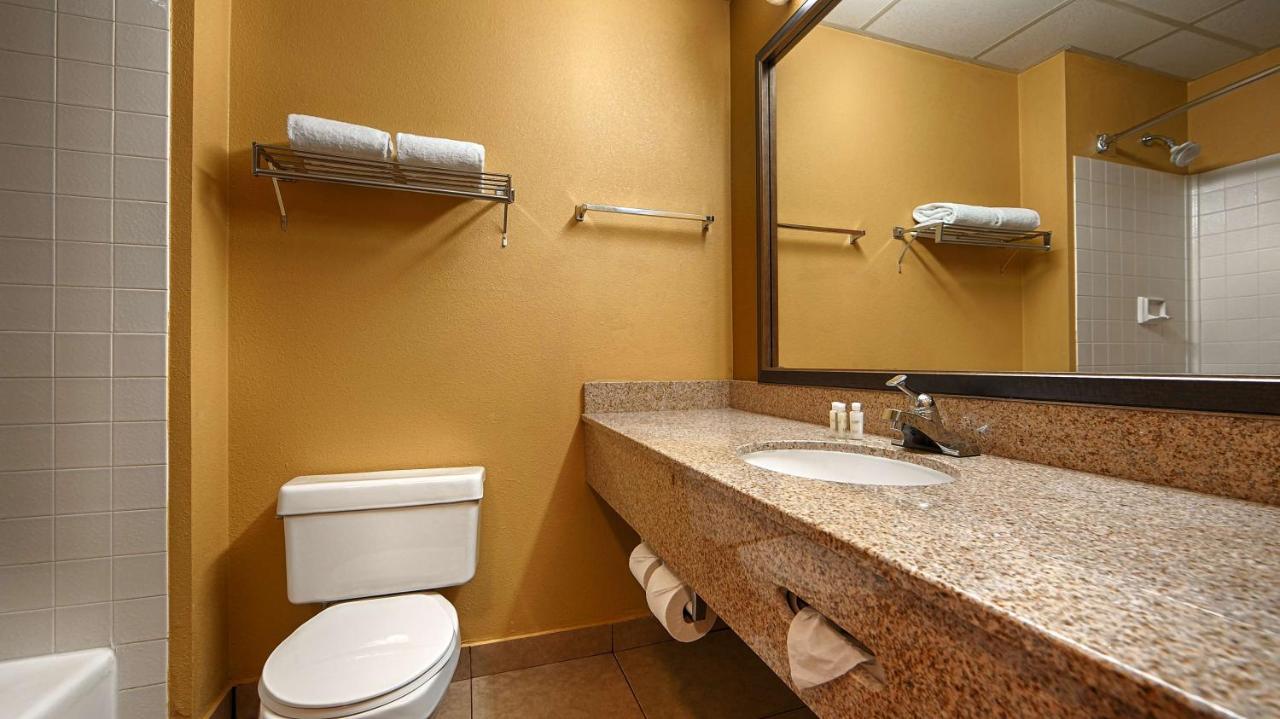 | Best Western Green Valley Inn
