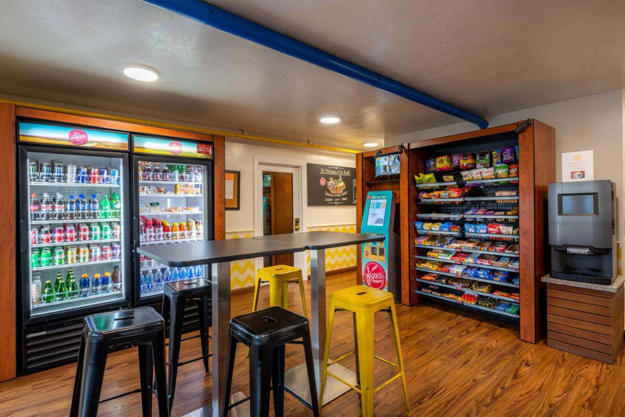 | Hotel Pepper Tree Boutique Kitchen Studios - Anaheim