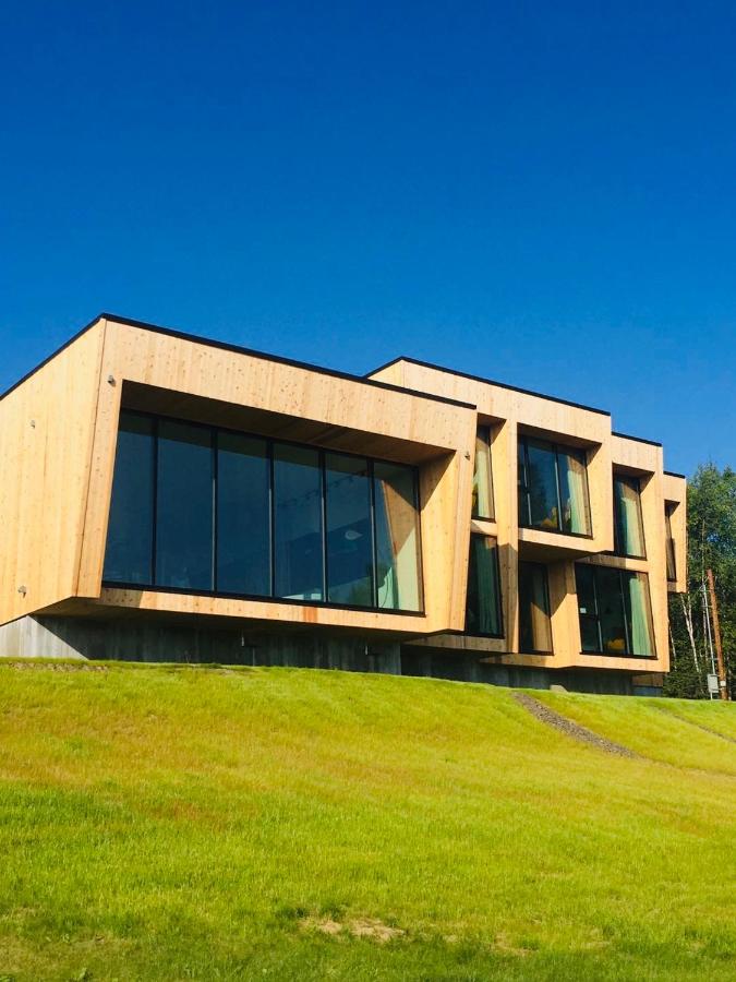  | Aurora Villa