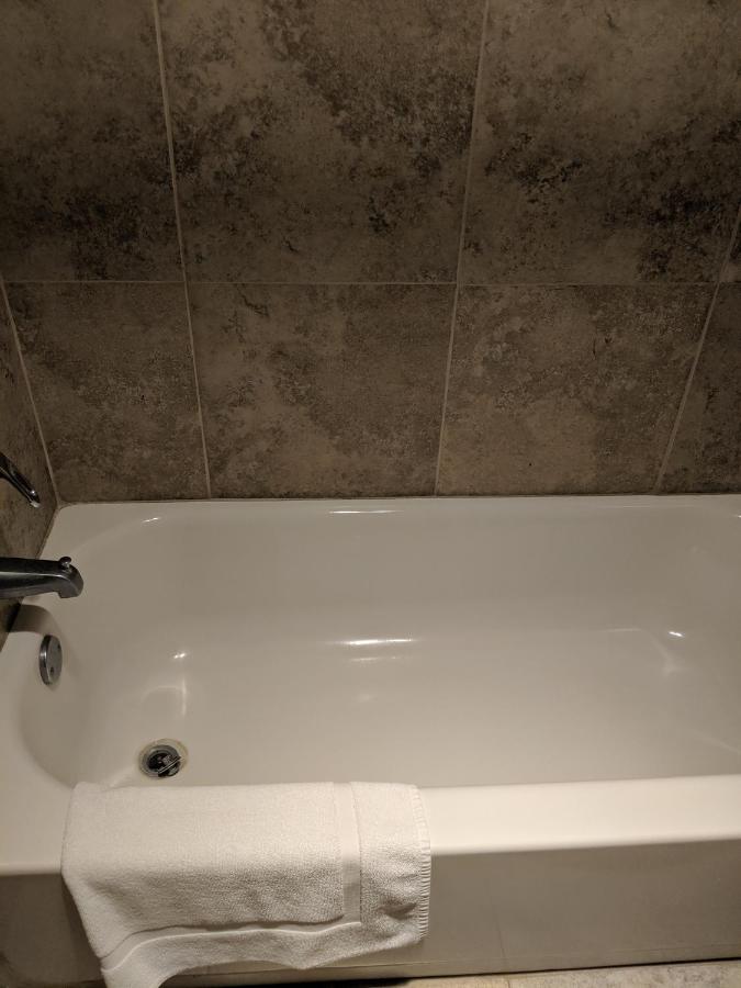  | Executive Inn Woodward