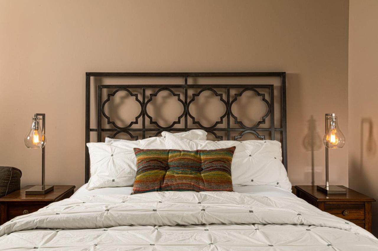 | Rosemont Inn