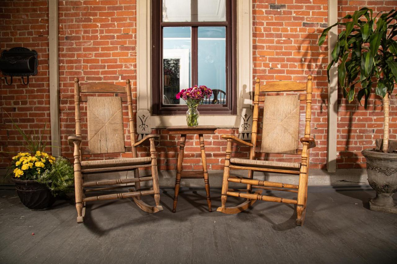 | Rosemont Inn