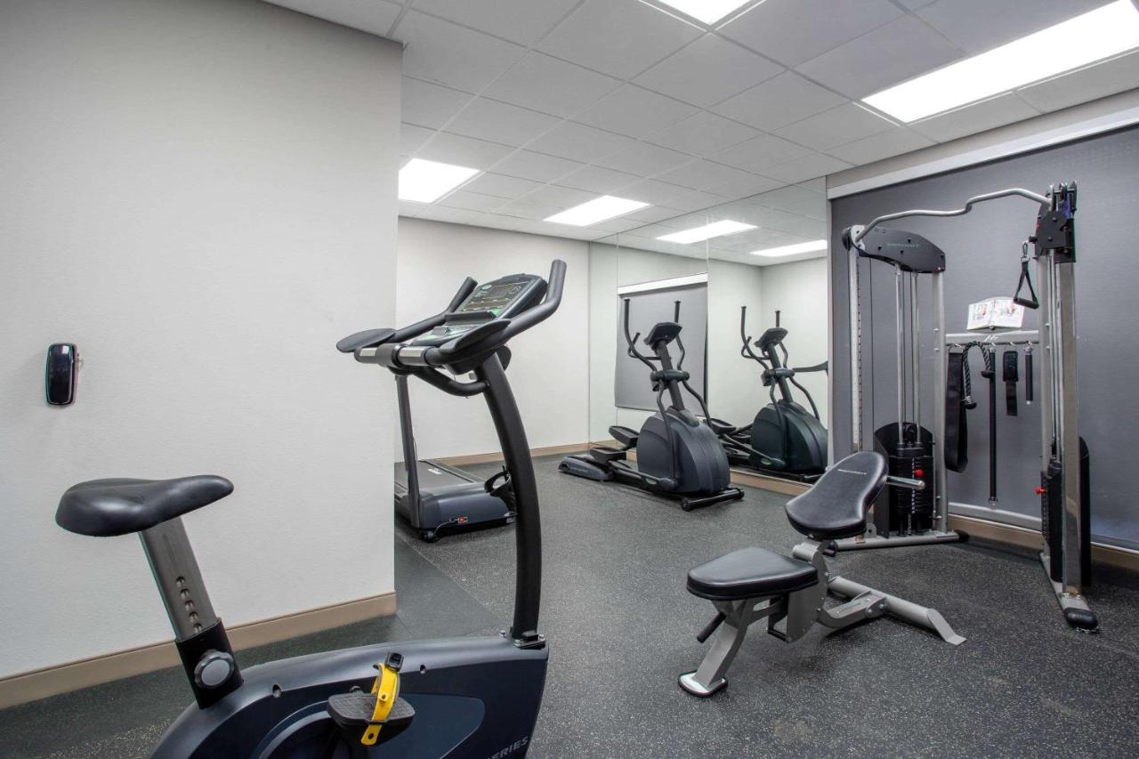 Queen Studio Suite - Non-Smoking at Hawthorn Extended Stay by Wyndham Loveland