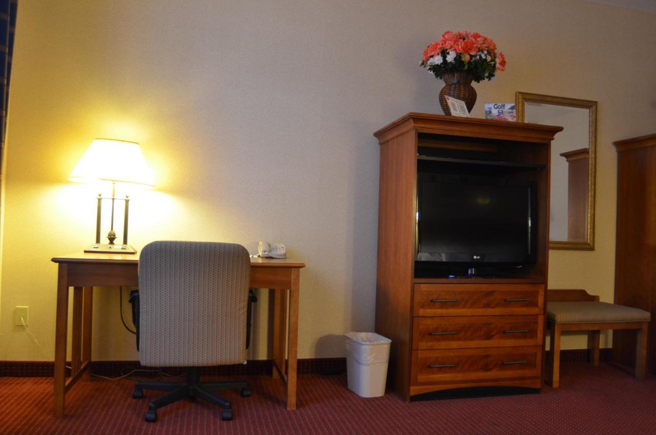 King Suite - Non-Smoking at Comfort Inn & Suites I-25 near Spaceport America